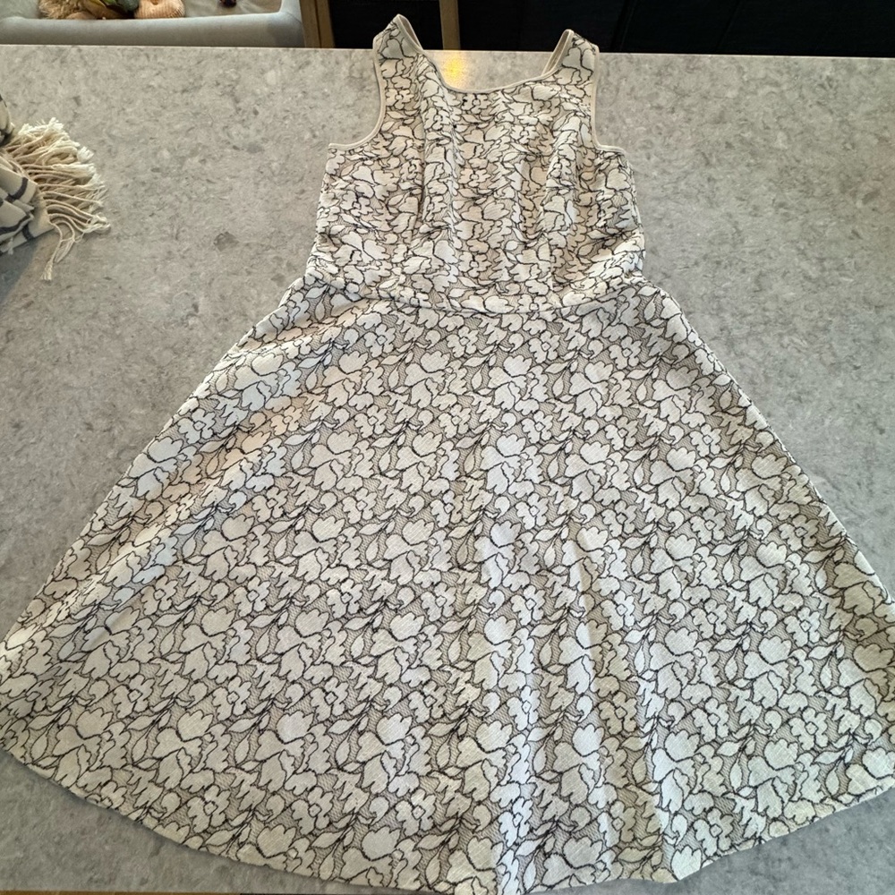 EUC Betsey Johnson Black and White Fit & Flare Dress